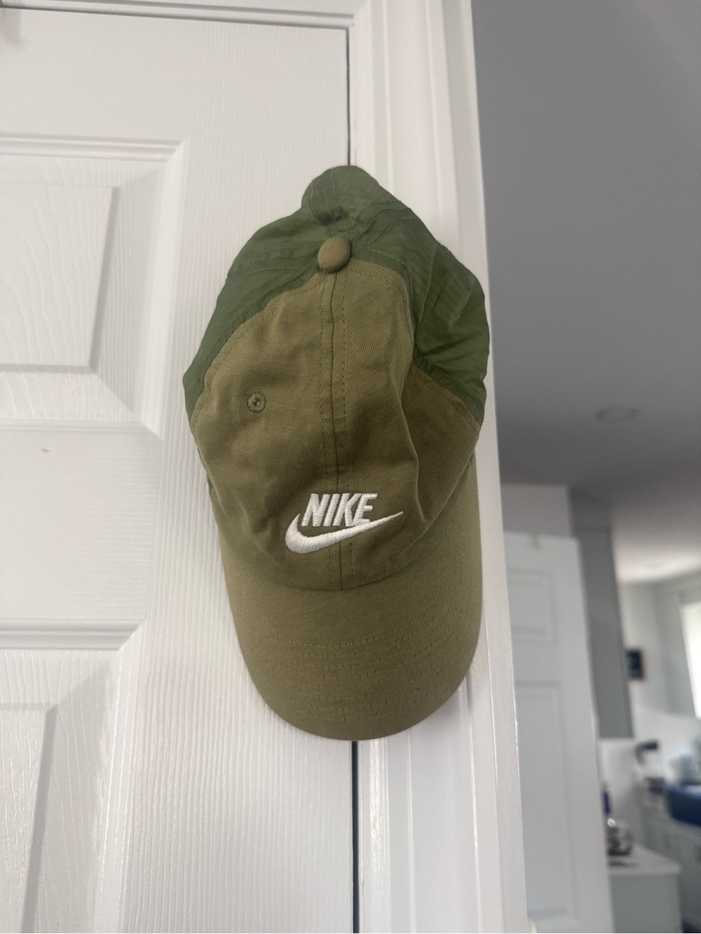 Nike Two-Tone Olive & Forest Green Swoosh Cap